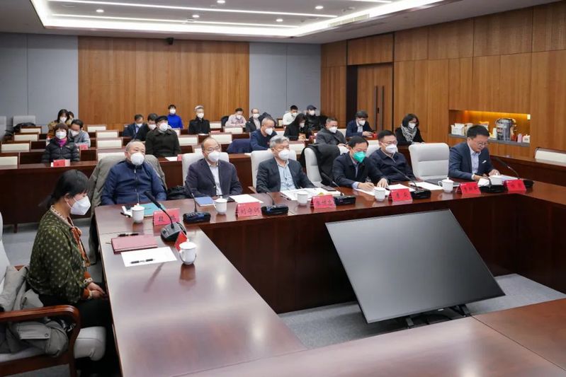 中国传媒大学召开干部教师大会 杨懿任副校长