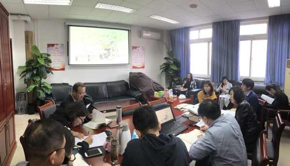 校教育基金会秘书处、校友工作办公室、国内交流与合作处联合党支部召开学习《习近平总书记平扶贫论述摘编》专题学习会