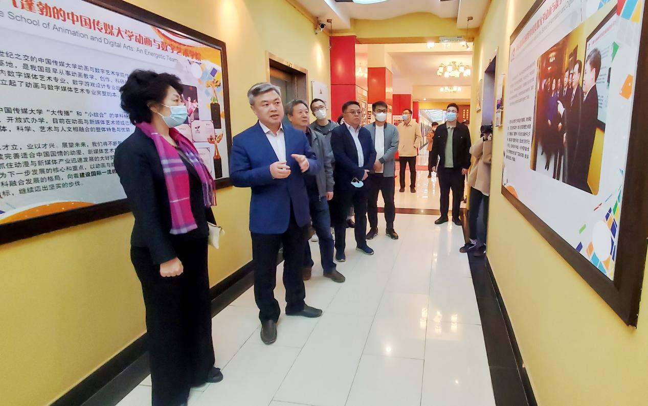 国家广电总局宣传司司长马黎来我校调研