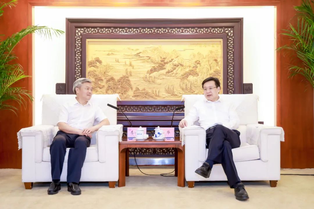 共商合作·共谋发展｜廖祥忠书记、张树庭校长一行赴新华社拜访傅华社长