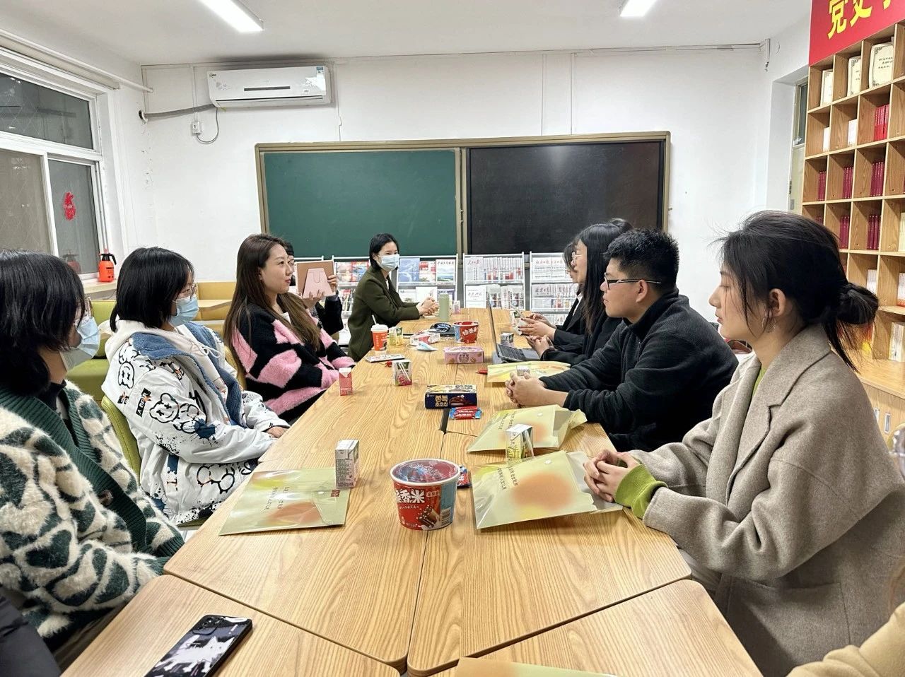 学院动态｜中传人文学院举办校友职业生涯规划分享与交流活动