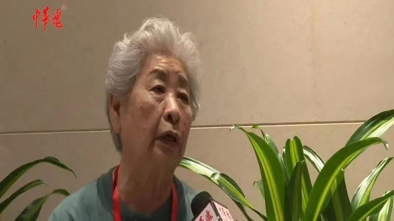 校友风采丨61级校友、延安精神培育的播音员虹云：一生用“声”话党恩、诵人民