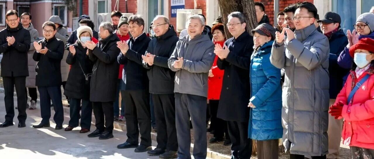 白杨资讯丨破局攻坚启新程 梯载幸福暖民心——校内家属区1号加装电梯正式启用